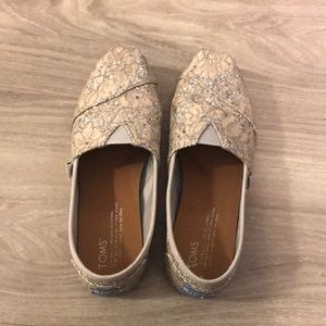 TOMS Women’s shoes